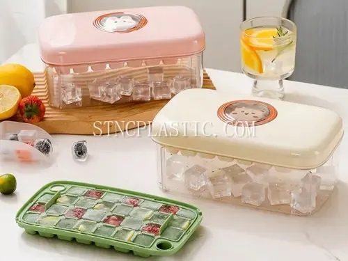 Single-Layer Press-Type Silicone Ice Tray With Ice Storage Box NC035055 plastic houseware product photograph