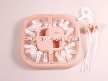 Plastic Square Hanger Peg With 20pcs Clips NC028788