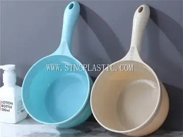 Plastic Water Ladle M NC032957
