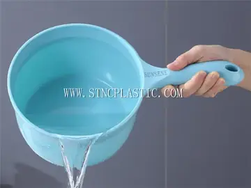 Plastic Water Ladle L NC032958