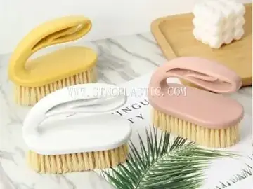 Plastic Laundry Brush NC034400