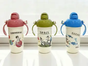 500ml Cartoon Handle-Equipped Straw Water Bottle NC034443