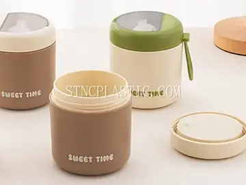Plastic Round Handheld Soup Cup With Foldable Spoon 530ml NC035515