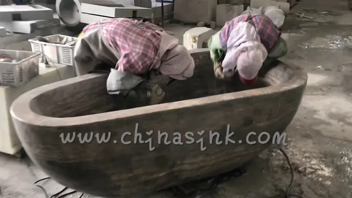 Polishing a Stone Bath Tub in the Huian Workshop