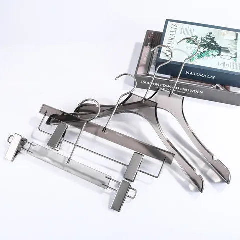 Acrylic Hanger detail view 4