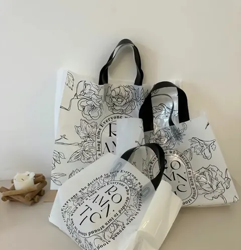 Plastic Handle Bag supplied by SUNQINN