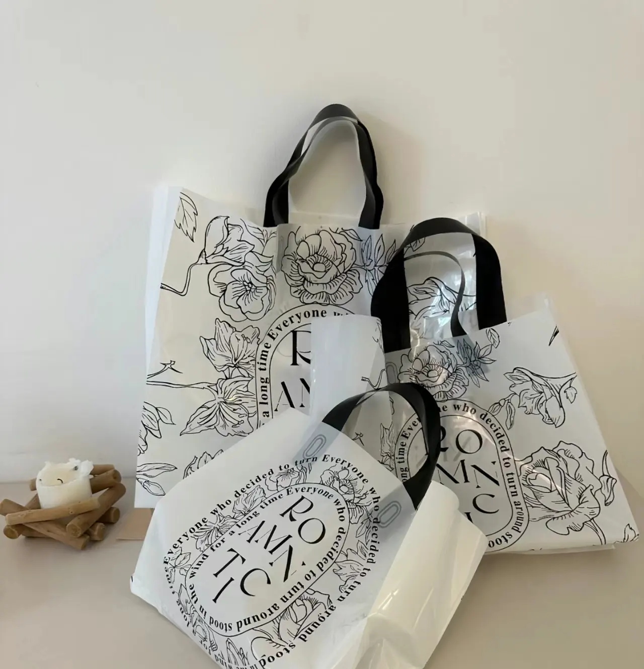 Plastic Handle Bag manufactured by SUNQINN