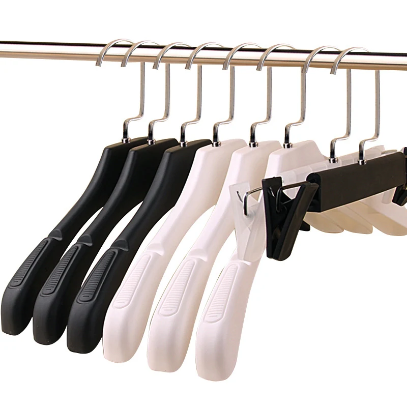 Plastic Hanger manufactured by SUNQINN
