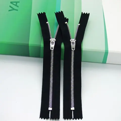 Custom Zipper detail view 2