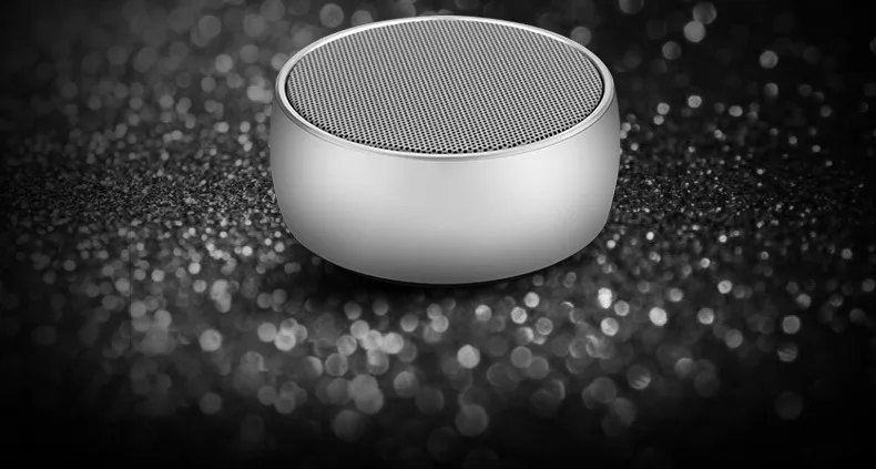 BS01 Metal Mini Bluetooth Speaker With Line-In - product photo