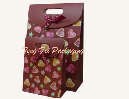 Heart-Print Die-Cut Handle Bag by Teng Fei Packaging — rigid card & paper shopping bag