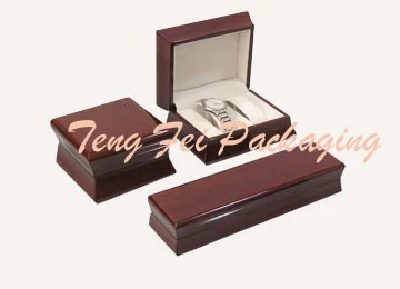 WB-100 Series Mahogany-Finish Box by Teng Fei Packaging — lacquered wood jewelry box