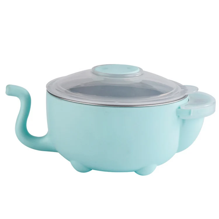 Lid with integrated sealing ring closed on the bowl