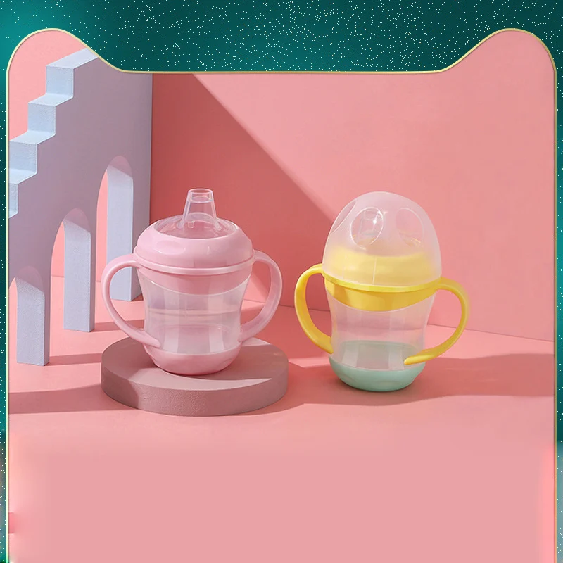 Close-up of the one-piece silicone spout and hinge mechanism