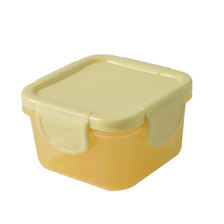 Close-up of the leak-proof lid seal on the plastic baby food container