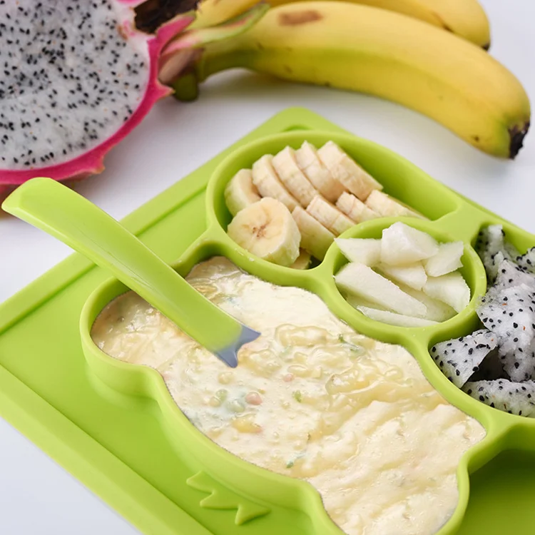 Silicone tableware set in a colour box packaging