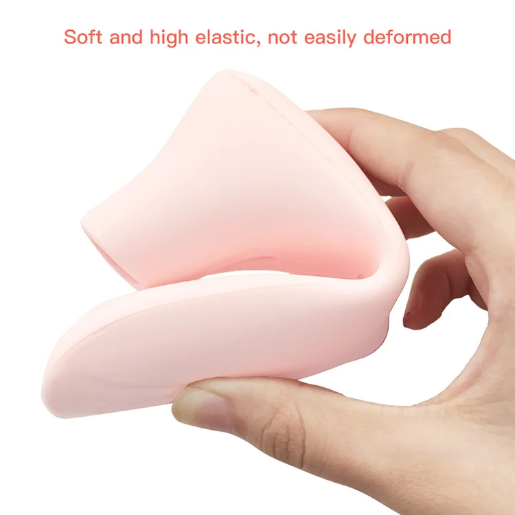 Installation guide showing how to slide the protector over the handle