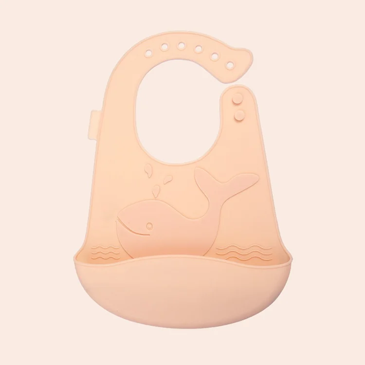 Close-up of the 6-level adjustable button collar on the bib