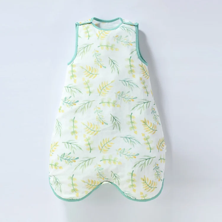White baby sleeping bag with snap closure, size XXL-100cm