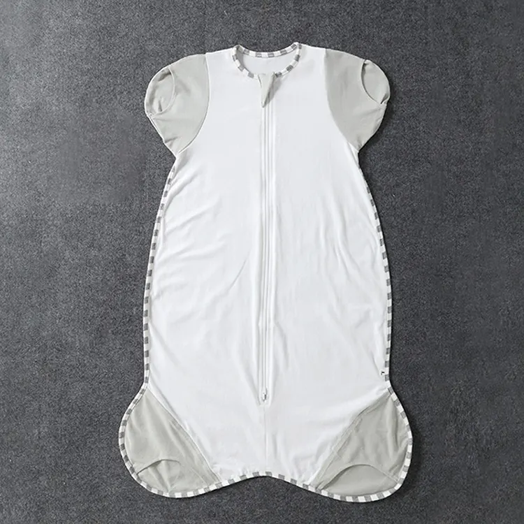 Close-up of the inverted zipper and soft cotton fabric