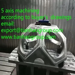 Large component set up on the 5-axis machining centre
