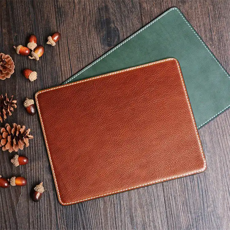 Close-up of the leather grain on the mouse pad surface