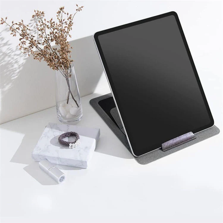 Light beige colourway of the felt stand mat
