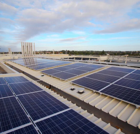 300 kW commercial roof array in Australia