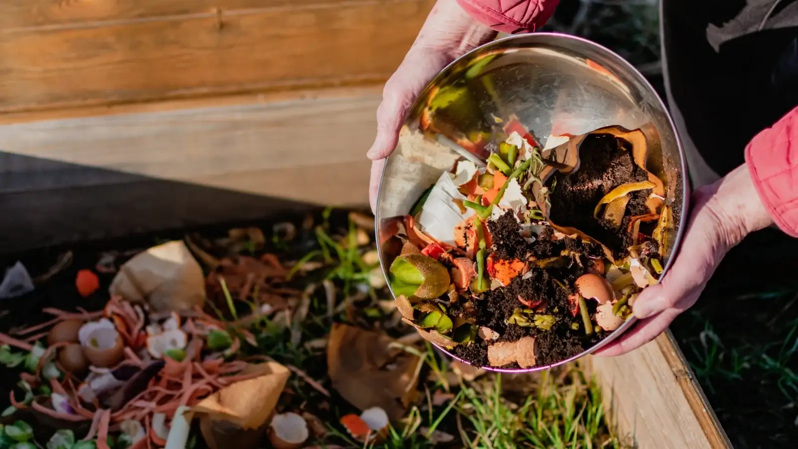 How Composting Transforms Food Scraps into a Sustainable Resource?