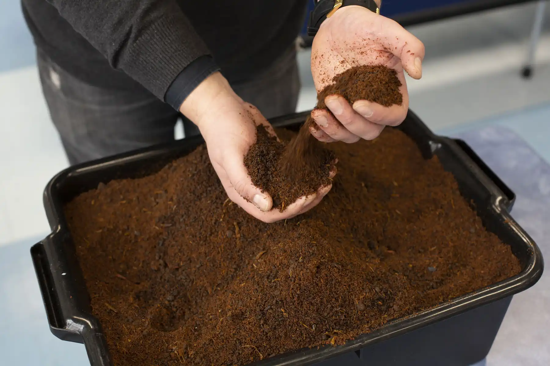 Turning Food Waste into Fertilizer by TMK Composter