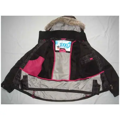 women's ski jacket view 3