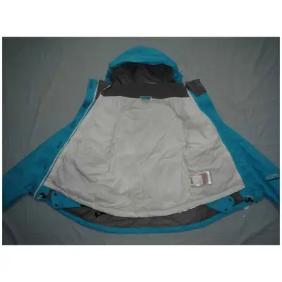 women's snowboard jacket view 3