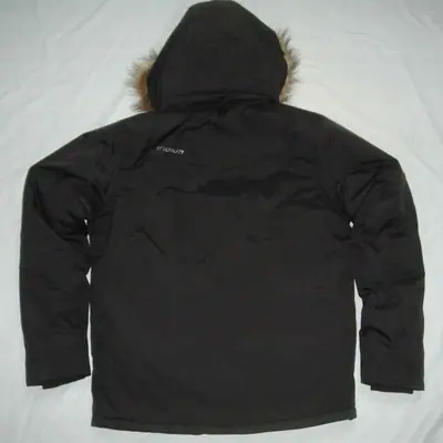 women's ski jacket view 2