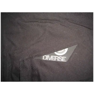 men's snowboard jacket view 4