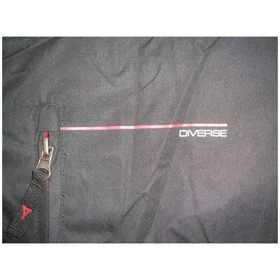 men's snowboard jacket view 4