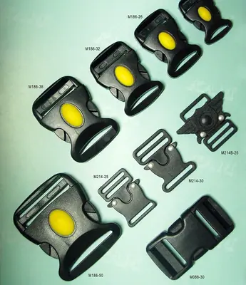 Plastic Buckle 050