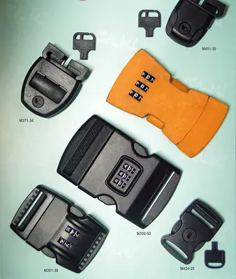 Plastic Buckle 062