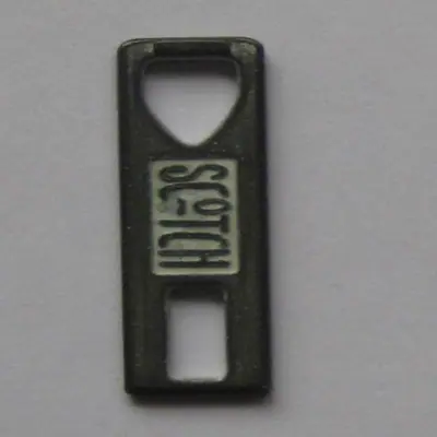Zipper Puller 200