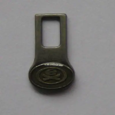 Zipper Puller 201
