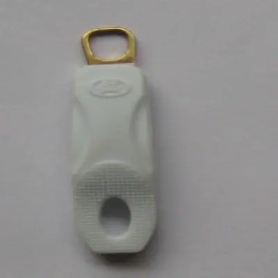Zipper Puller 204