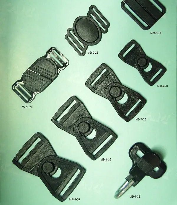 Plastic Buckle 073 — Plastic Buckle supplied by Topono