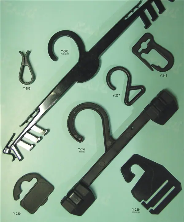 Plastic Buckle 132 — Plastic Buckle supplied by Topono