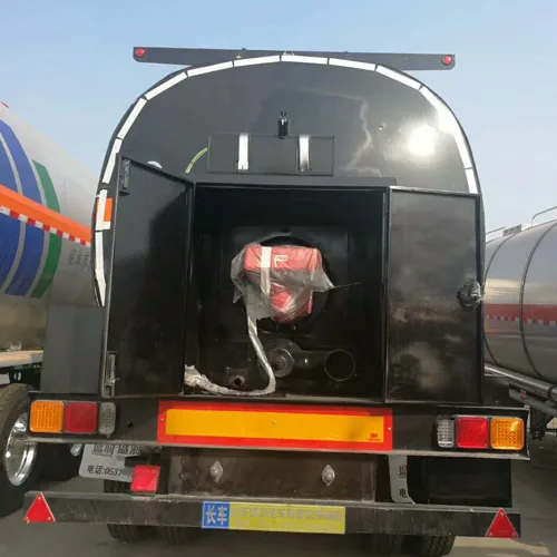 What Is the Difference Between a 40FT and 20FT Fuel Tank Trailer? - SINOHENG trailer reference photo