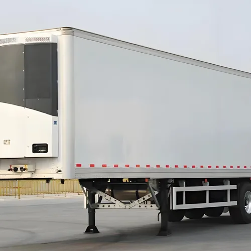 3 Axle Refrigerated Trailer for Fresh Food Transport - suspension and axle detail