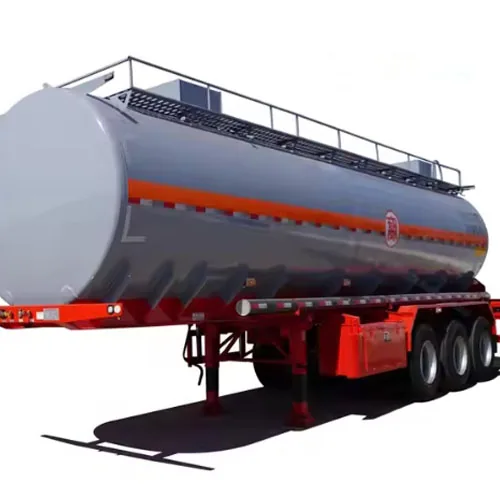 High-Quality 3 compartments Fuel Tank Trailer Manufacturer - rear view