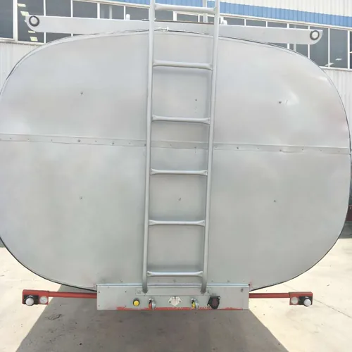3 Axle 43 CBM Asphalt Tanker Trailer for Bitumen Transport - rear view