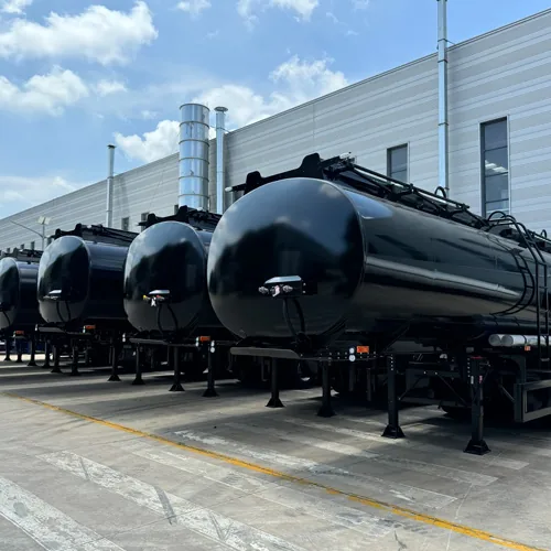 High quality 3 axle 40000L fuel tank trailer for sale - rear view