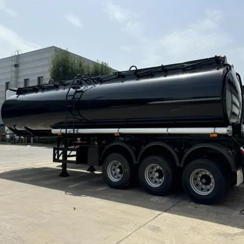 High quality 3 axle 40000L fuel tank trailer for sale - side view