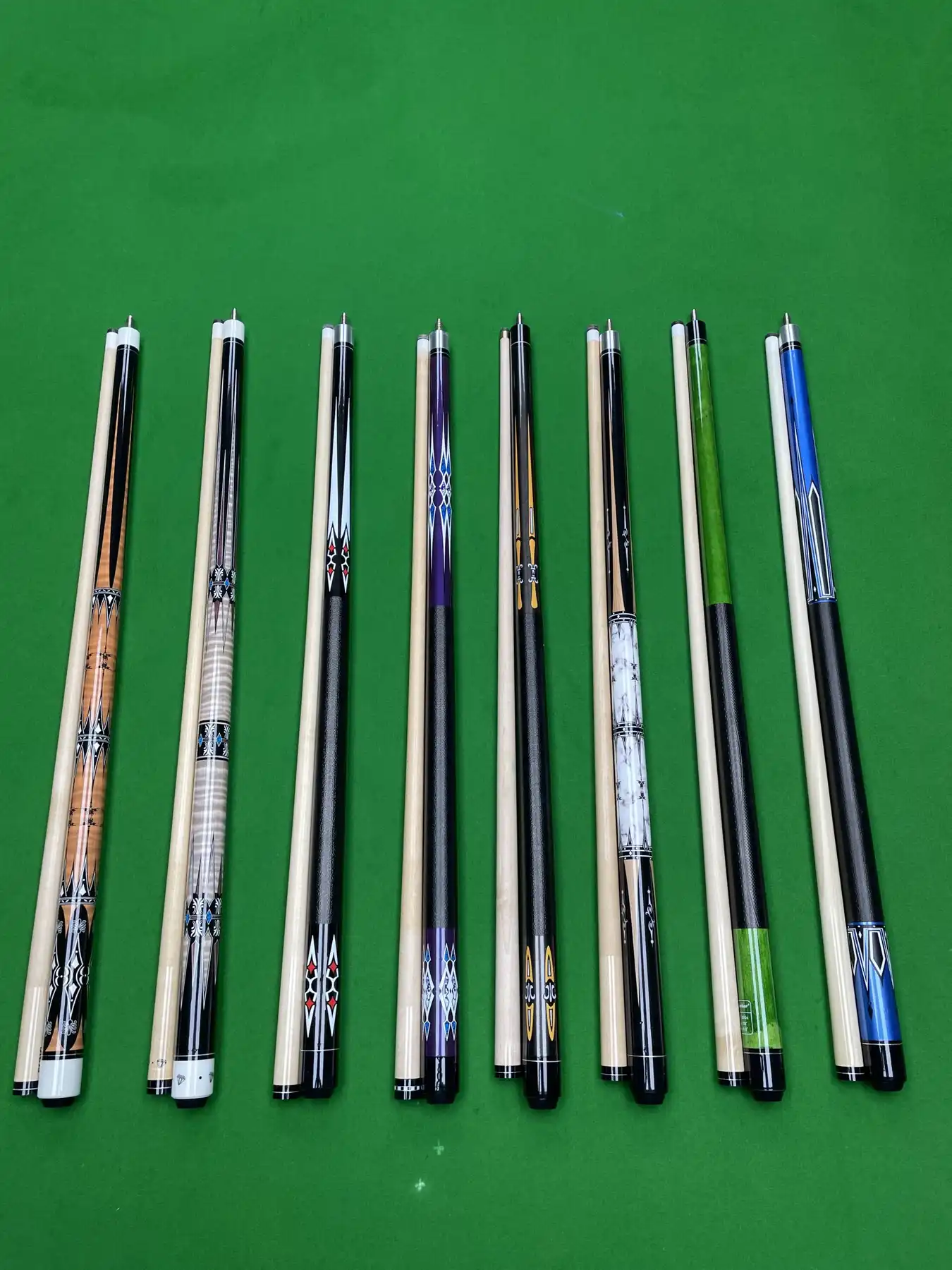 2024 New Fashion Design 1/2 -PC Billiard club Training Wood Pool Billiard Cue 2 Pieces Billiards Pool Cue 13mm, photograph 3