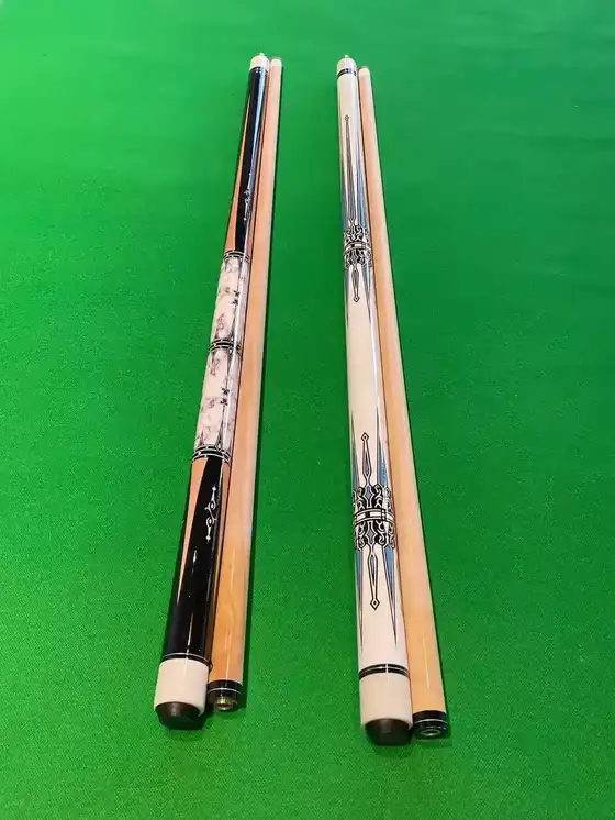 Billiard cue factory direct sales, half-price American-style large head cue, two-piece, 12-13mm